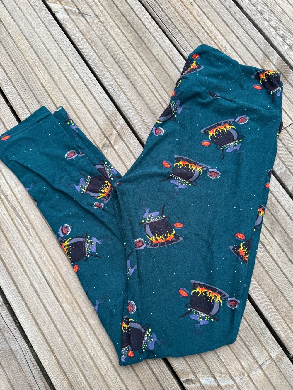 Lularoe Cauldron Halloween Leggings